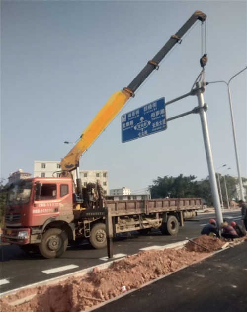 永州市设备吊装租赁吊车要用多大吊车